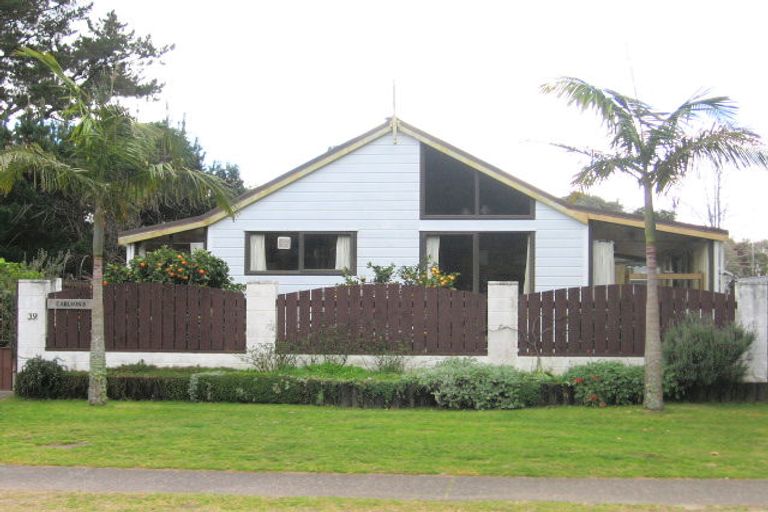 Photo of property in 39 Pauanui Beach Road, Pauanui, Hikuai, 3579