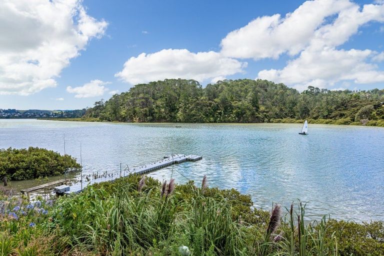 Photo of property in 26 Bristol Road, Whenuapai, Auckland, 0618