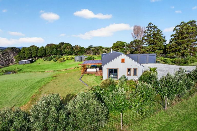Photo of property in 2760 South Head Road, South Head, 0874