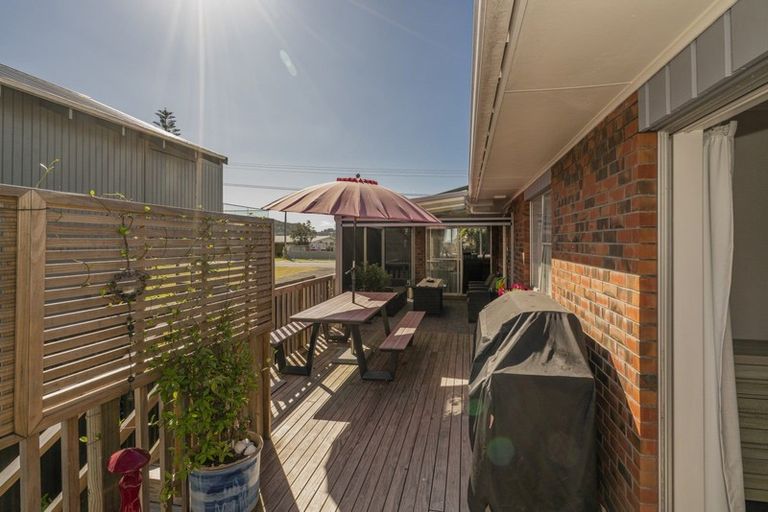 Photo of property in 1 Kawakawa Road, Whitianga, 3510