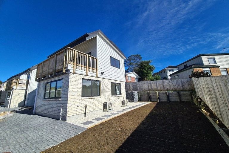 Photo of property in 34d Weldene Avenue, Glenfield, Auckland, 0629