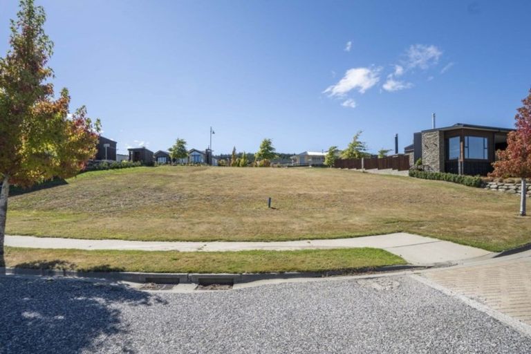 Photo of property in 23 Greenbelt Place, Wanaka, 9305