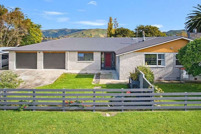 Photo of property in 4 Pollen Street, Woodville, 4920
