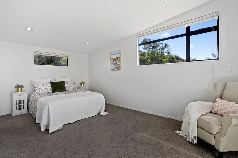 Photo of property in 15 Maire Road, Orewa, 0931
