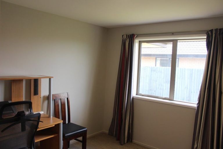 Photo of property in 16 Newman Road, Rolleston, 7614