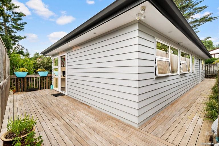 Photo of property in 6 Halder Place, Torbay, Auckland, 0632