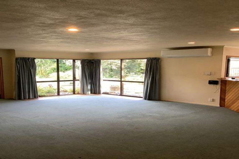 Photo of property in 17b Ramore Place, Redwood, Christchurch, 8051