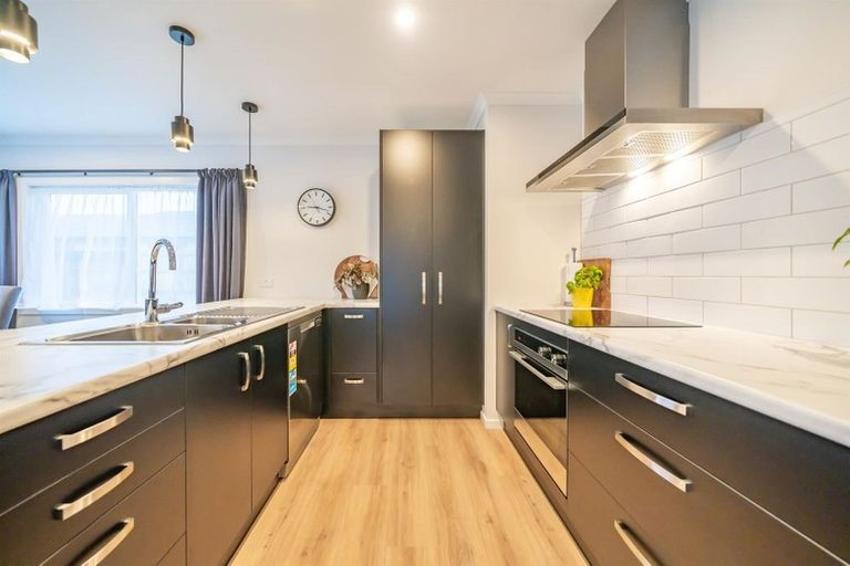 Photo of property in 9 Jack Vaughan Grove, Wainuiomata, Lower Hutt, 5014