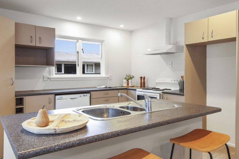 Photo of property in 32 Compton Street, Woolston, Christchurch, 8062