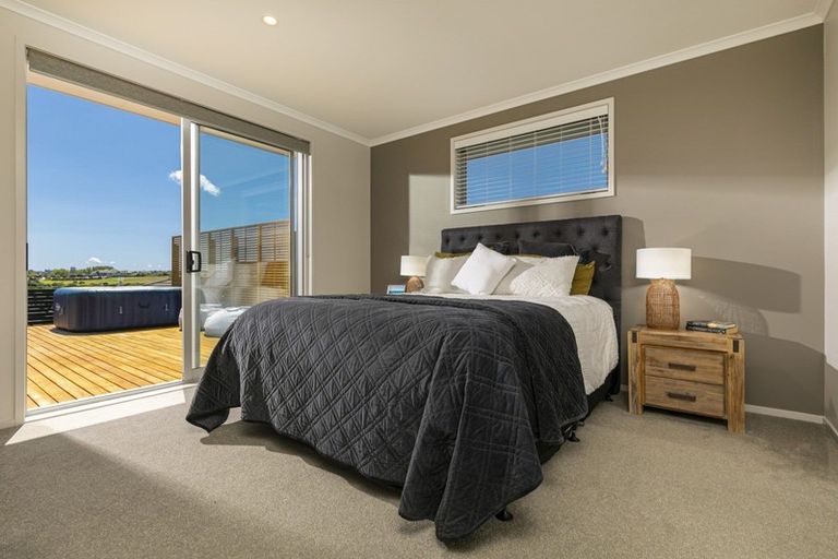 Photo of property in 4 Kiwa Crescent, Gulf Harbour, Whangaparaoa, 0930