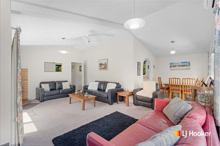 Photo of property in 29 Estuary Crescent, Fairfield, Dunedin, 9018