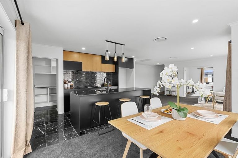 Photo of property in 21 Clonbunny Close, Rolleston, 7614