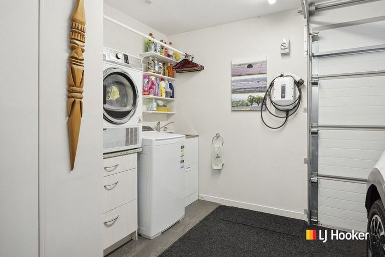 Photo of property in 17 Awa Toru Drive, Fairfield, Dunedin, 9018