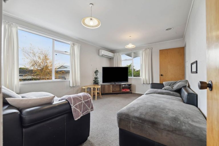 Photo of property in 2/86 Tamatea Road, Taupo, 3330