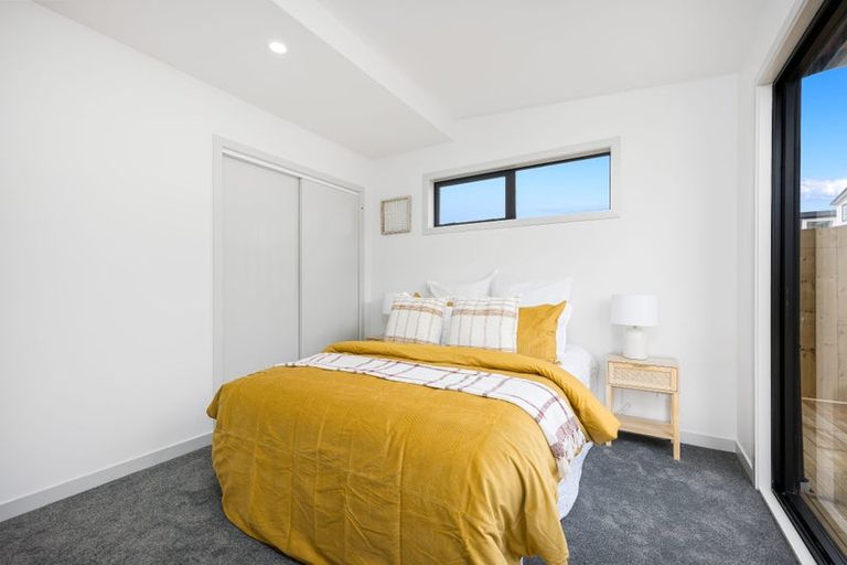 Photo of property in 60 Matangi View Drive, Orewa, 0931