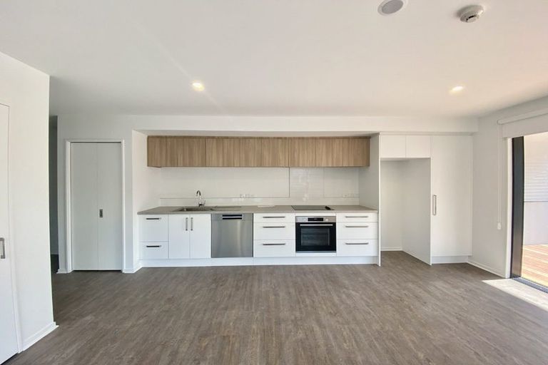 Photo of property in 1/g01 Hewitts Road, Merivale, Christchurch, 8014