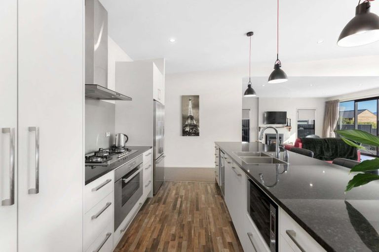 Photo of property in 7 Daniels Terrace, Wanaka, 9305