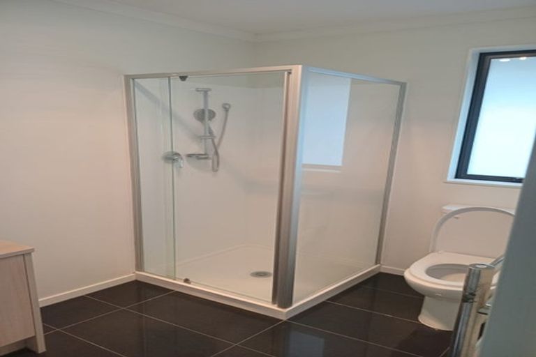 Photo of property in 14 Lane Cameron Place, Flat Bush, Auckland, 2019