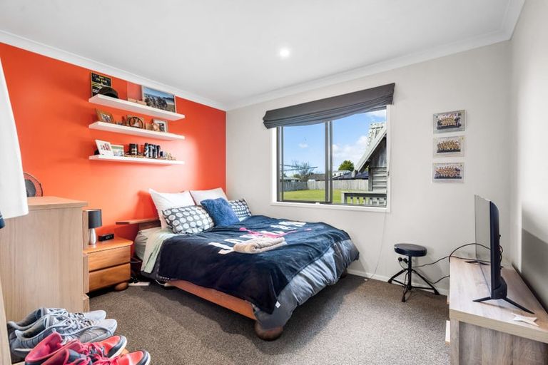 Photo of property in 336 One Tree Point Road, One Tree Point, 0118