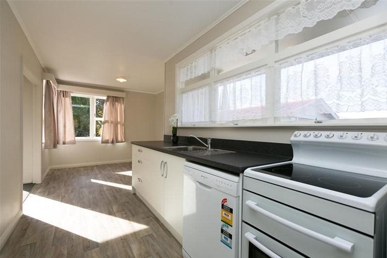 Photo of property in 23 Manawapou Road, Hawera, 4610