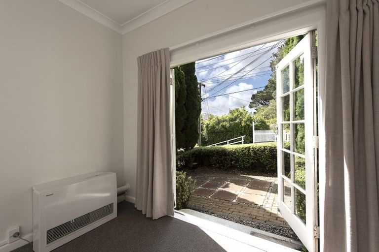 Photo of property in 1/18 Ponsonby Road, Karori, Wellington, 6012