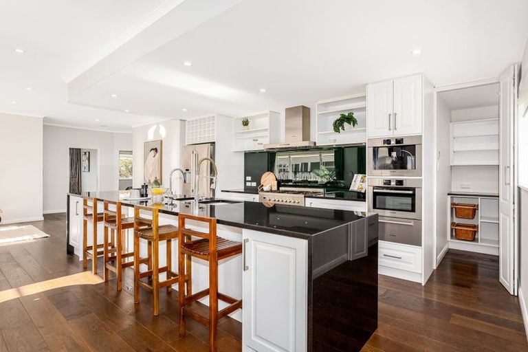 Photo of property in 3 Harley Grove, Boulcott, Lower Hutt, 5010