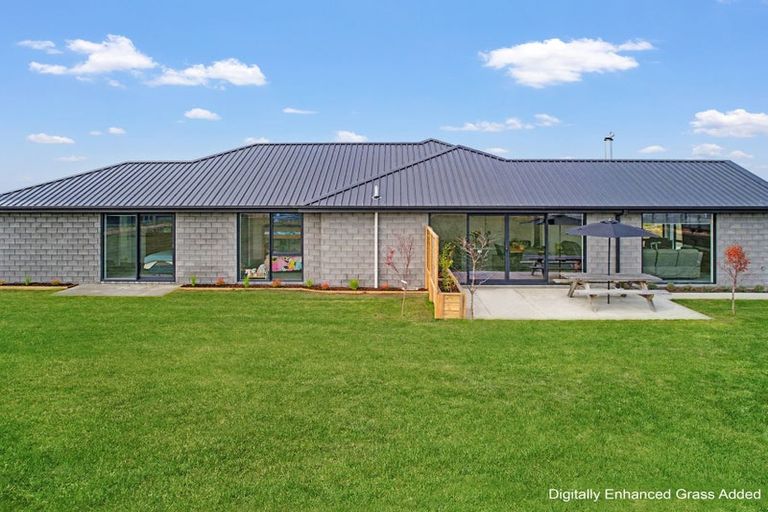 Photo of property in 12 Edgeworth Road, Darfield, 7571