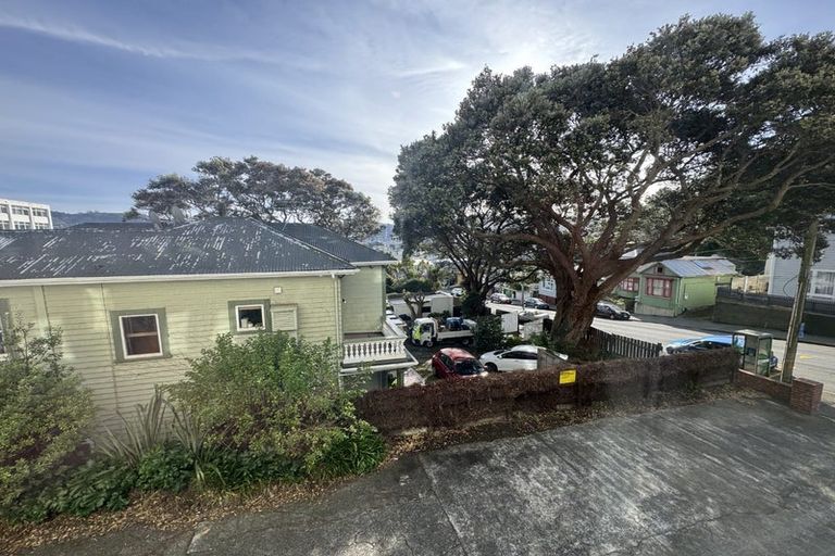 Photo of property in 82 Majoribanks Street, Mount Victoria, Wellington, 6011
