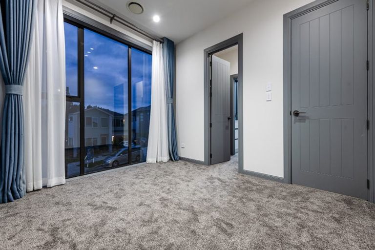 Photo of property in 14 Greenstead Close, Flat Bush, 2019
