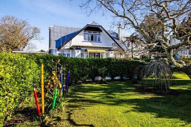 Photo of property in 75 Broadway, Stratford, 4332