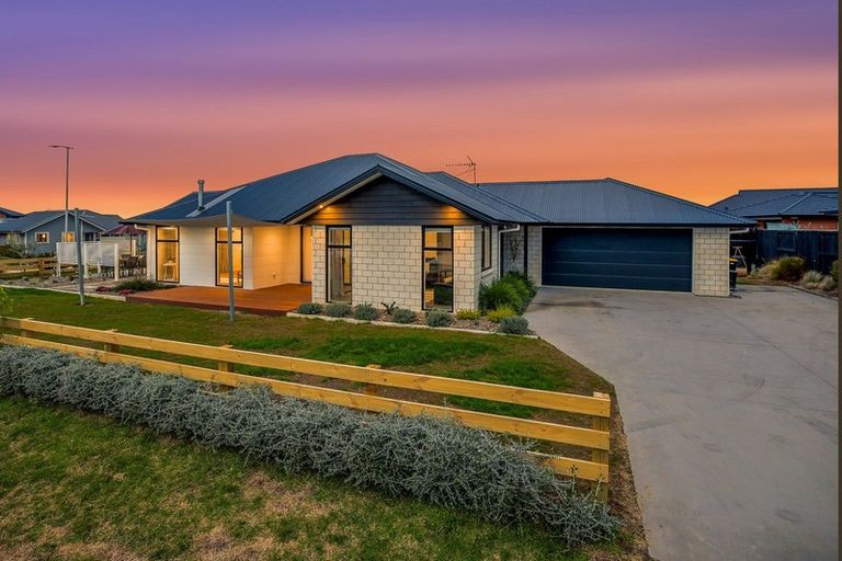 Photo of property in 5 Oak Ridge Drive, Te Awamutu, 3800