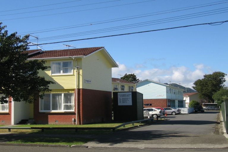Photo of property in Montauge Flats, 46c Merton Street, Trentham, Upper Hutt, 5018