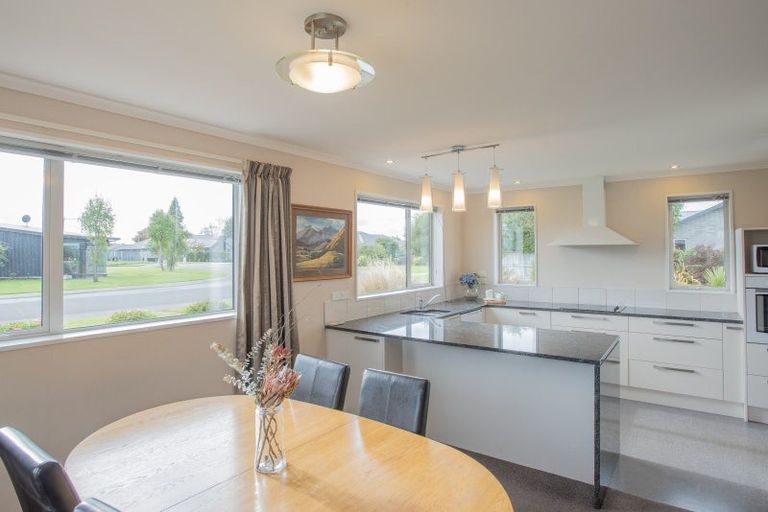 Photo of property in 21 Talboys Drive, Winton, 9720