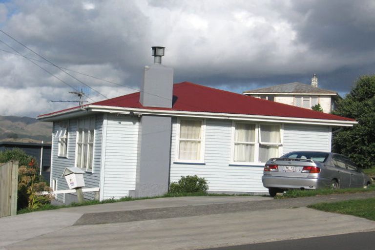 Photo of property in 7 Pikarere Street, Titahi Bay, Porirua, 5022