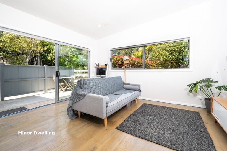 Photo of property in 24a Cambridge Road, Riverhead, 0820