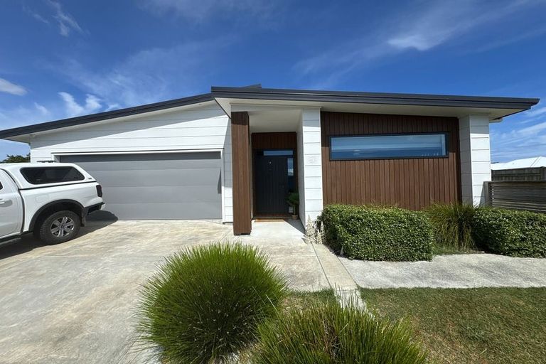 Photo of property in 3 Snappers Lane, Foxton Beach, Foxton, 4815