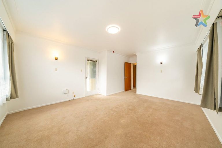 Photo of property in 244 Waiwhetu Road, Waterloo, Lower Hutt, 5011