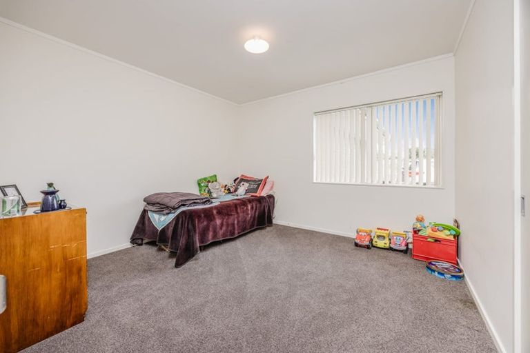 Photo of property in 28 Moss Crescent, Takanini, 2112