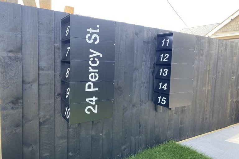 Photo of property in 10/24 Percy Street, Phillipstown, Christchurch, 8011