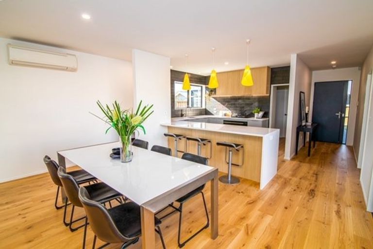 Photo of property in 7 Grey View Grove, Rangiora, 7400