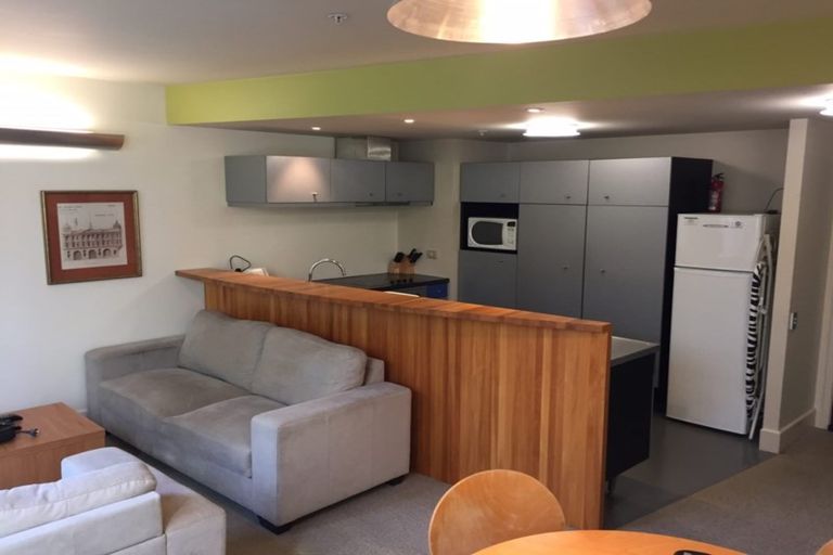 Photo of property in St Pauls Apartments, 56/43u Mulgrave Street, Thorndon, Wellington, 6011