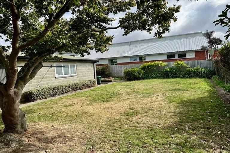 Photo of property in 33 Arthur Street, Upper Riccarton, Christchurch, 8041