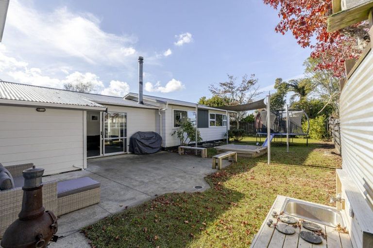 Photo of property in 5 Tainui Terrace, Inglewood, 4330