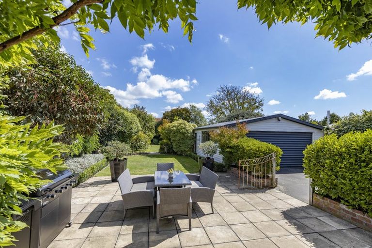 Photo of property in 35 Aylmer Street, Somerfield, Christchurch, 8024