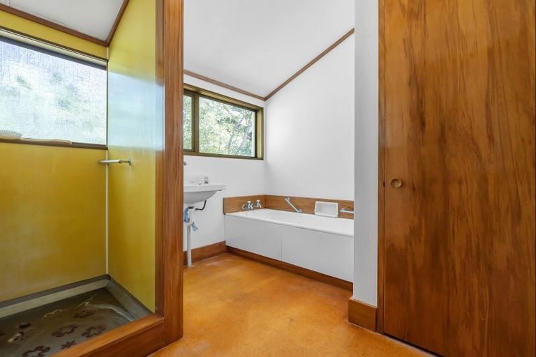 Photo of property in 35 Hauraki Terrace, Pukawa Bay, Turangi, 3381