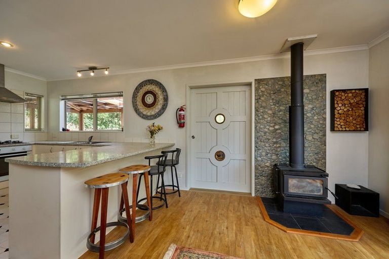 Photo of property in 17 Makura Road, Goose Bay, Kaikoura, 7374