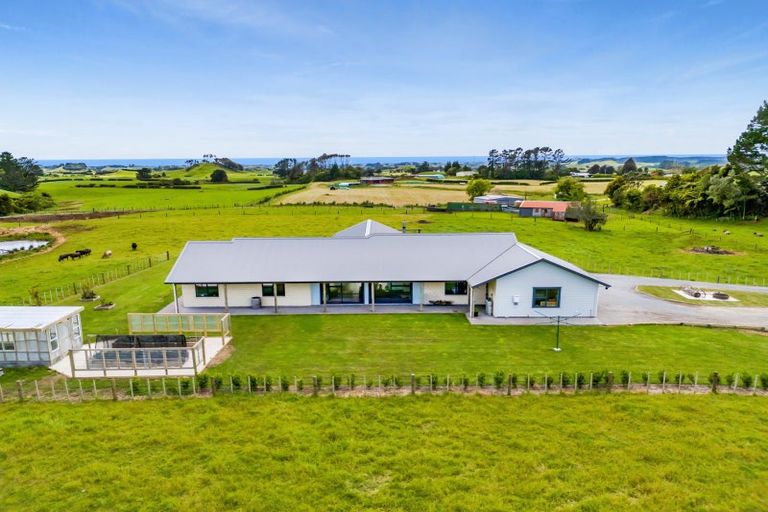 Photo of property in 1270 Mangorei Road, Mangorei, New Plymouth, 4371