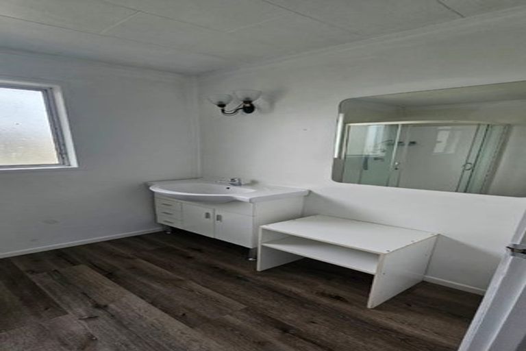 Photo of property in 19 Sandrine Avenue, Clover Park, Auckland, 2019