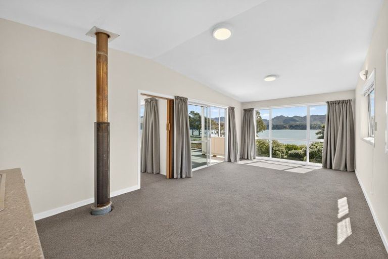 Photo of property in 420 Marine Drive, Charteris Bay, Lyttelton, 8971