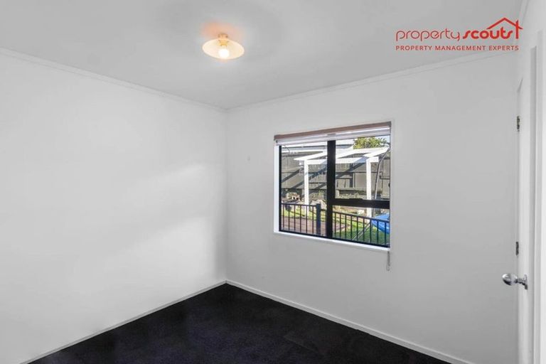 Photo of property in 59 Reynella Drive, Massey, Auckland, 0614